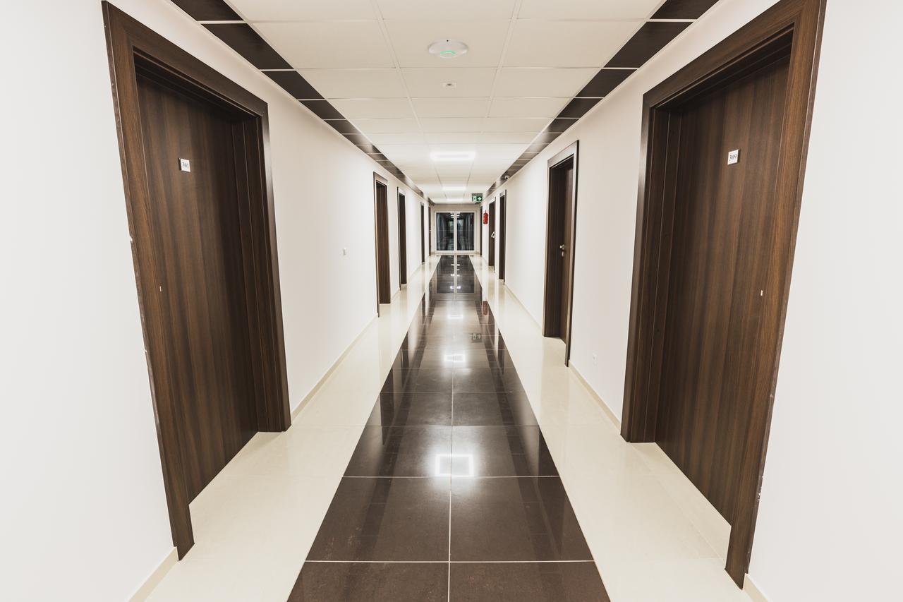 Czarno Na Bialym Hotel Krakow Luaran gambar