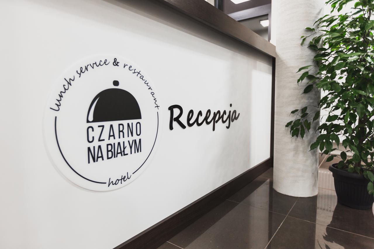 Czarno Na Bialym Hotel Krakow Luaran gambar