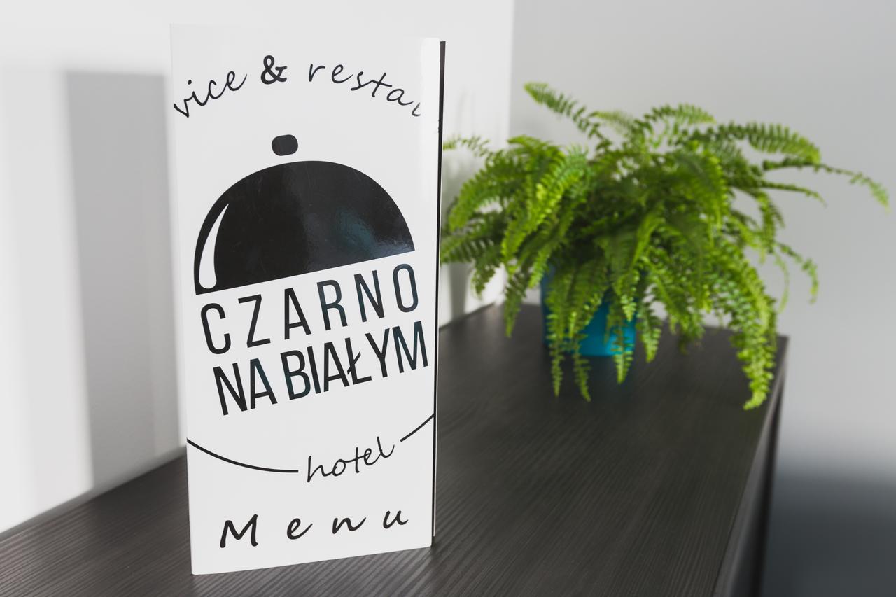 Czarno Na Bialym Hotel Krakow Luaran gambar