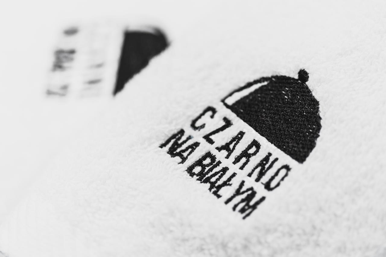 Czarno Na Bialym Hotel Krakow Luaran gambar